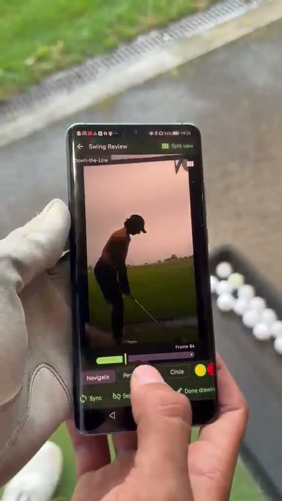 GolfCam single-angle swing review with drawing controls